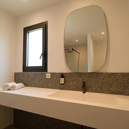 Adeona ヴィラ ゾンザ